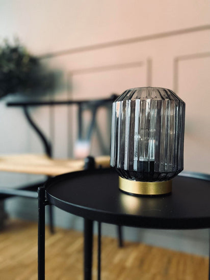 LED Lampe i røgfarvet glas - 2. Sortering - VIAMAJA.DK