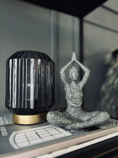 LED Lampe i røgfarvet glas - 2. Sortering - VIAMAJA.DK