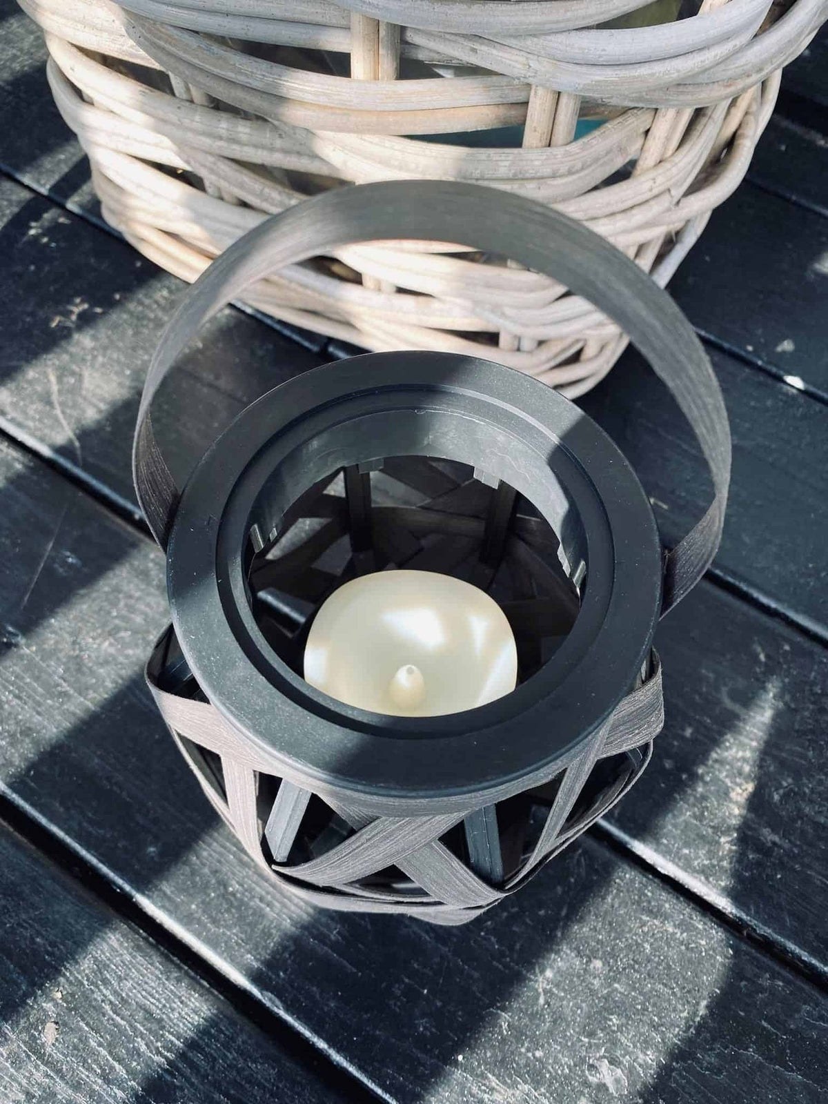 LED Lanterne med vokslys og timer - VIAMAJA.DK