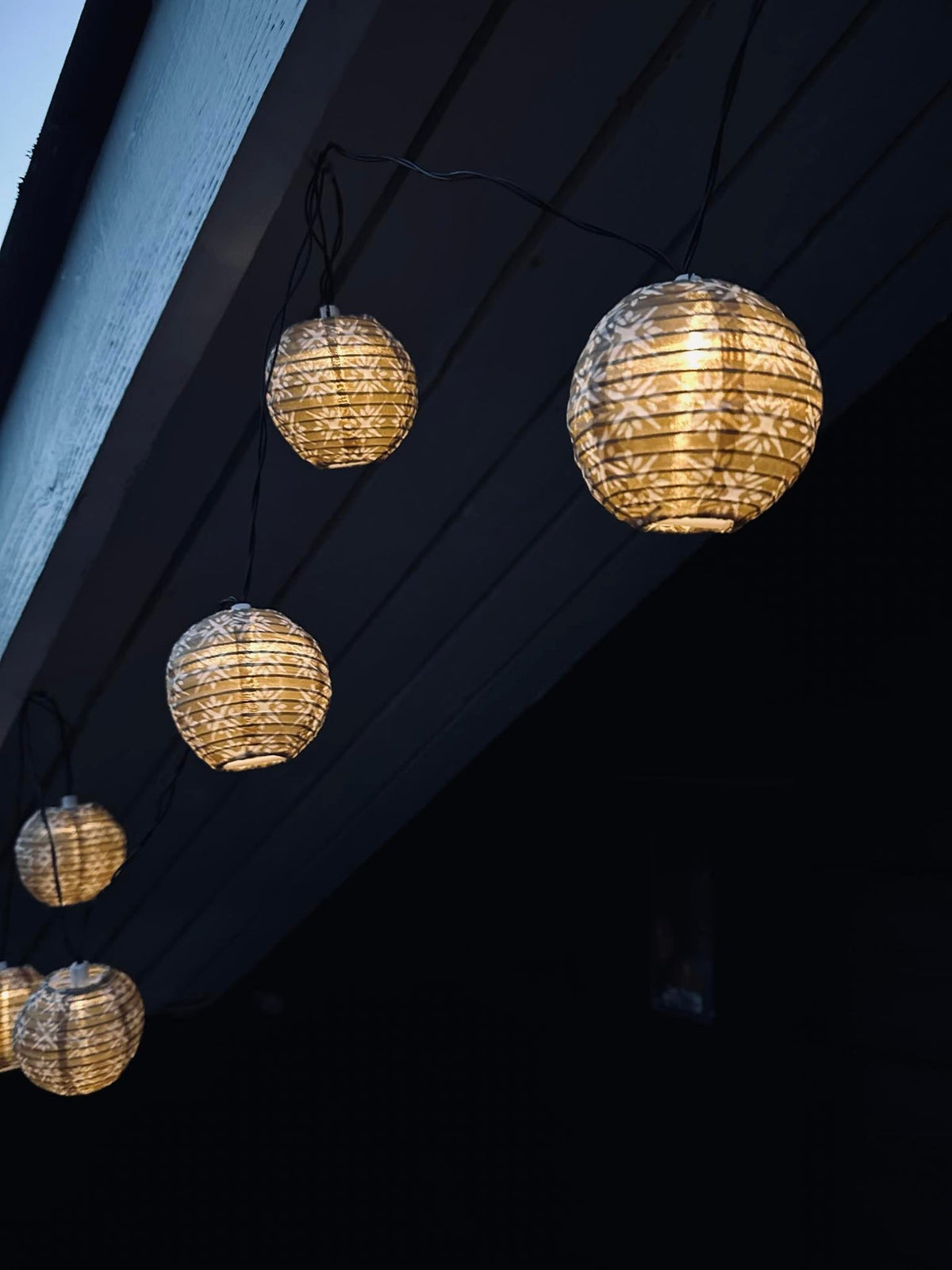LED Lyskæde med solceller - Summer golden - VIAMAJA.DK