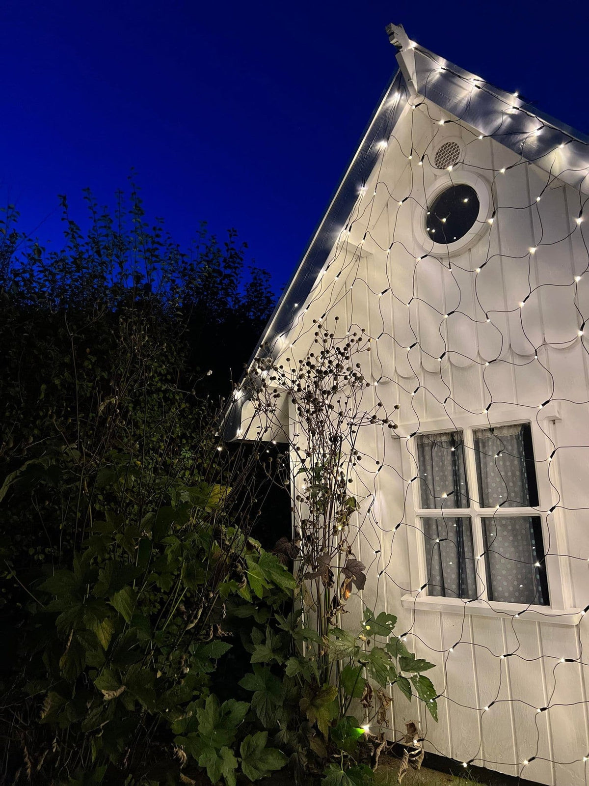 Led Lysnet med 480 lys - Godkendt til inde og ude med Timer - VIAMAJA.DK