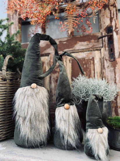 Nisse med skæg - Velour 32cm - VIAMAJA.DK