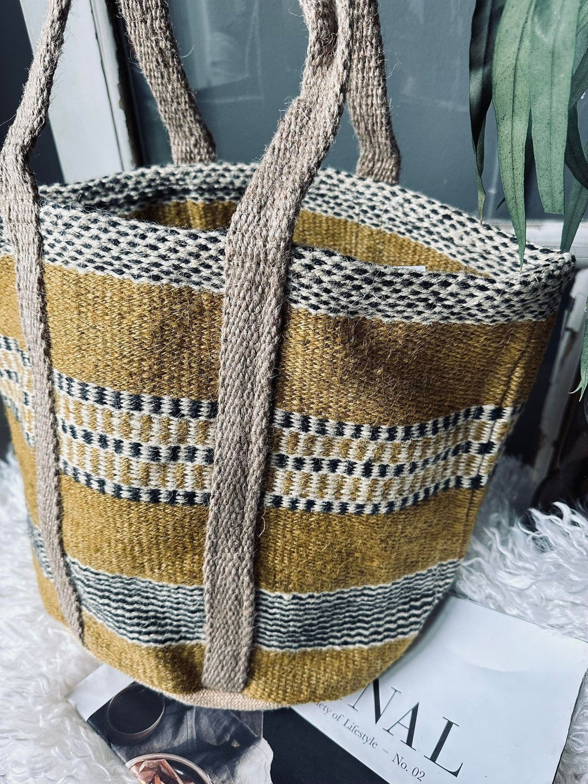Shopper i kraftig Jute - Sennep - VIAMAJA.DK