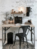 Schrijfbureau met houten blad