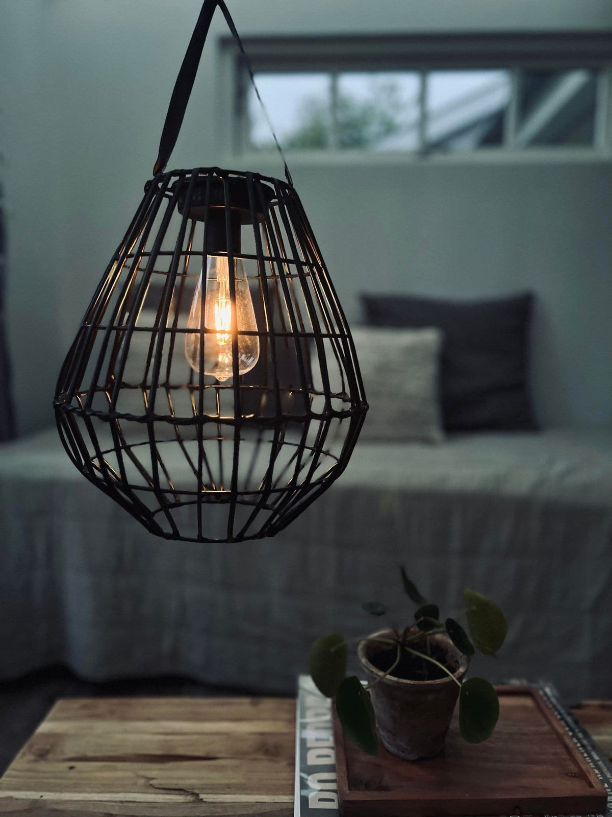 Solar lampe / lanterne med ophæng - VIAMAJA.DK